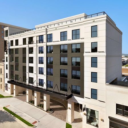106 Jefferson Huntsville, Curio Collection By Hilton Bagian luar foto