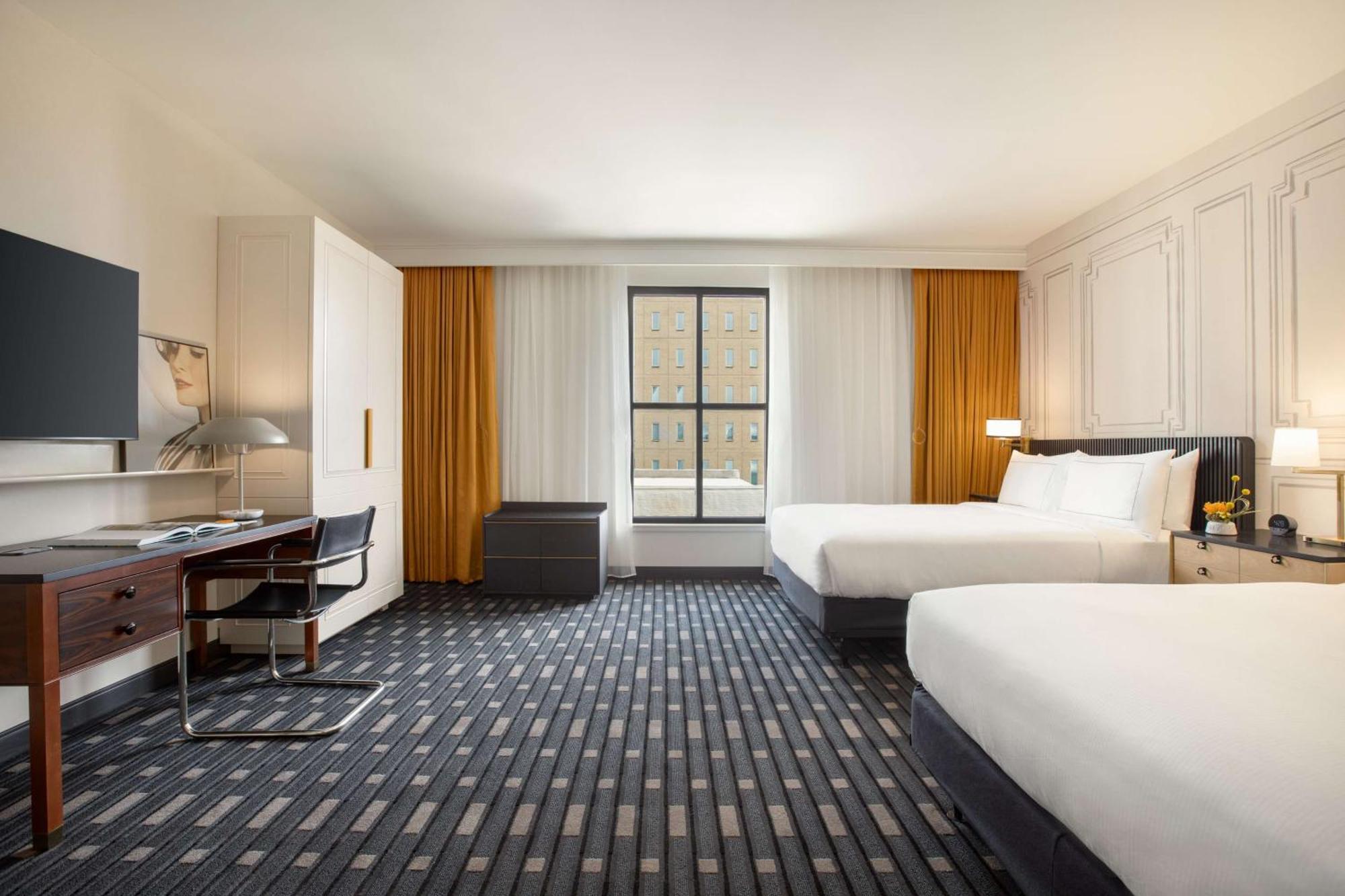 106 Jefferson Huntsville, Curio Collection By Hilton Bagian luar foto