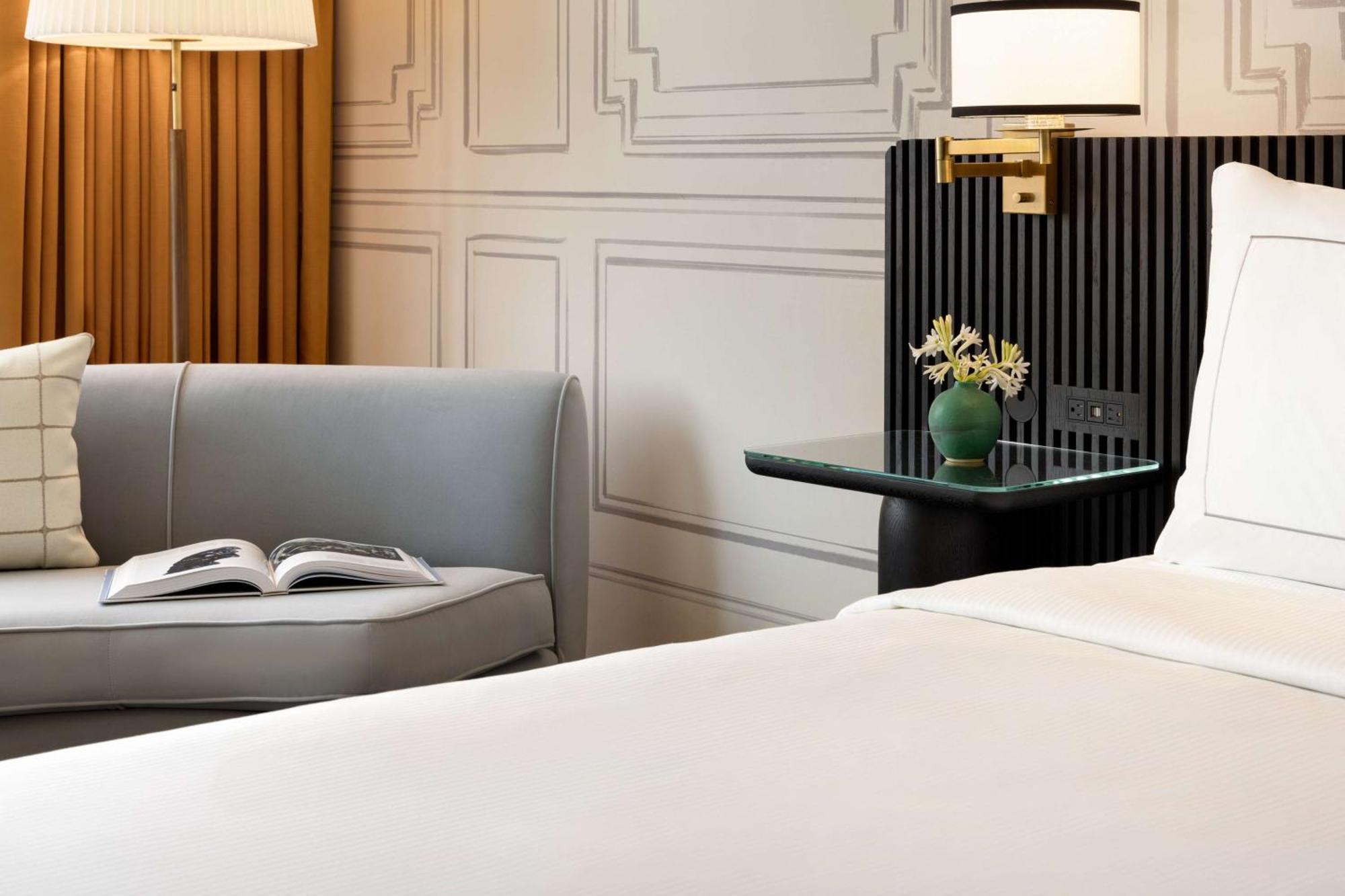 106 Jefferson Huntsville, Curio Collection By Hilton Bagian luar foto